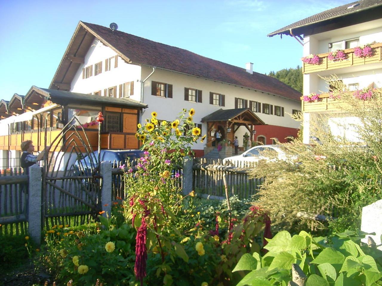 Landhotel Weingarten Haibach  外观 照片