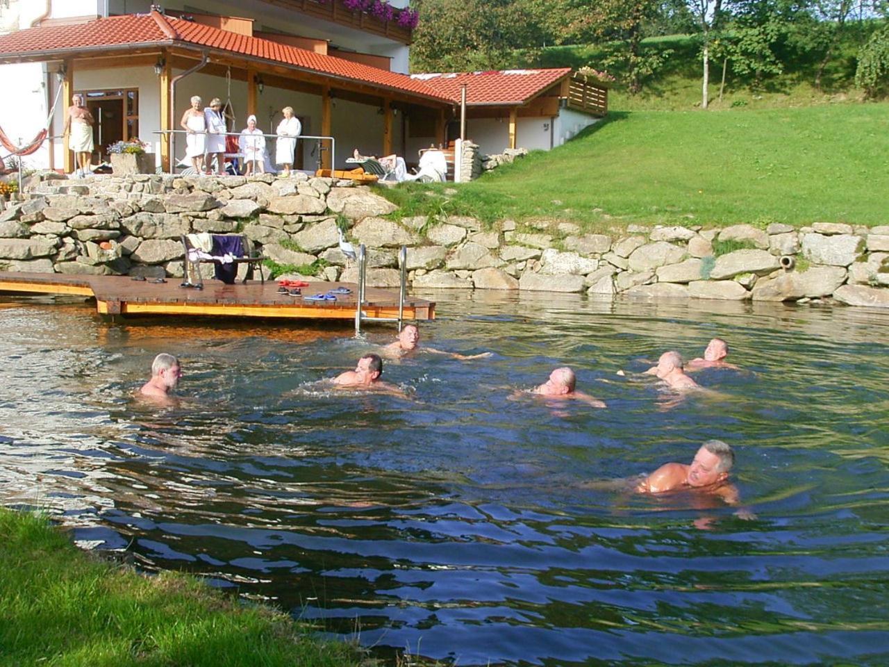 Landhotel Weingarten Haibach  外观 照片